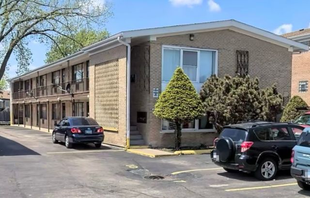 $1,200,000 | 1660 North 1st Avenue | Melrose Park