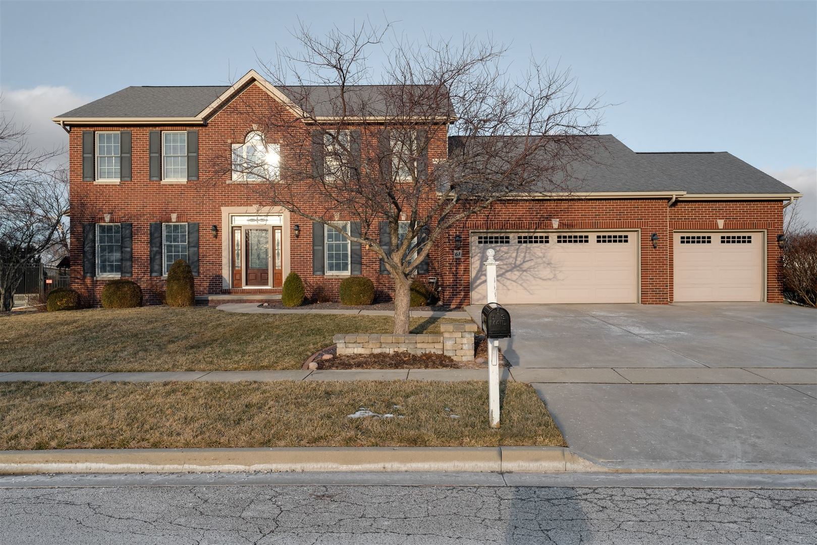 61 Brookstone Circle Bloomington IL 61704 Compass