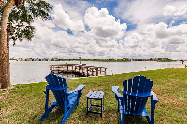 $499,900 | 5955 Midnight Pass Road, Unit 12E | Siesta Key