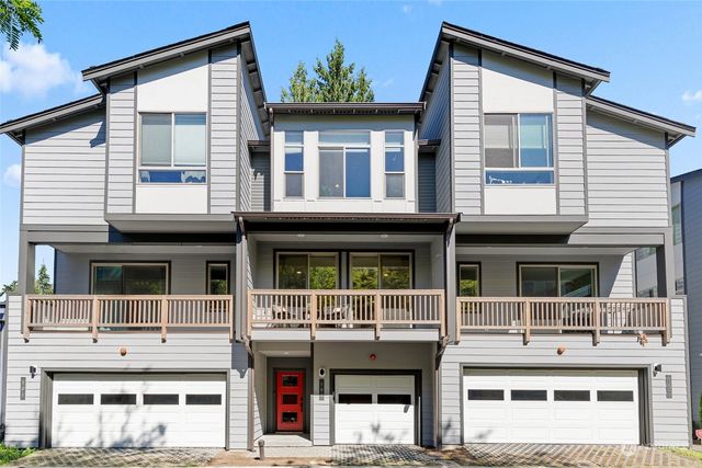 $775,000 | 6843 Northeast 170th Street, Unit 102 | Moorlands