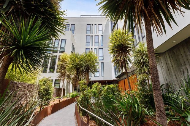 $1,600,000 | 300 Ivy Street, Unit 515 | Hayes Valley