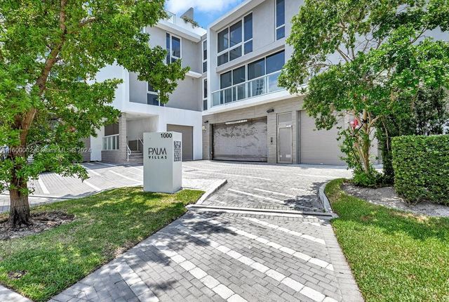 $1,995,000 | 1000 99th Street, Unit 14 | Bay Harbor Islands