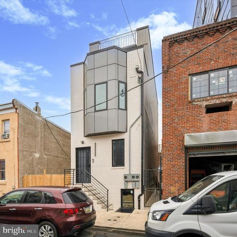 $585,000 | 1843 East Hazzard Street | East Kensington