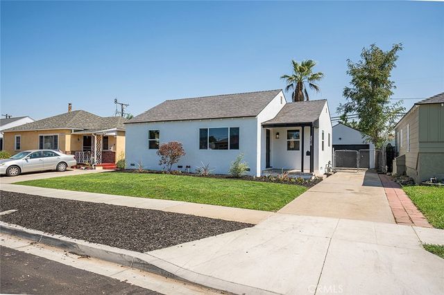 $899,900 | 2218 Mira Mar Avenue | Artcraft Manor