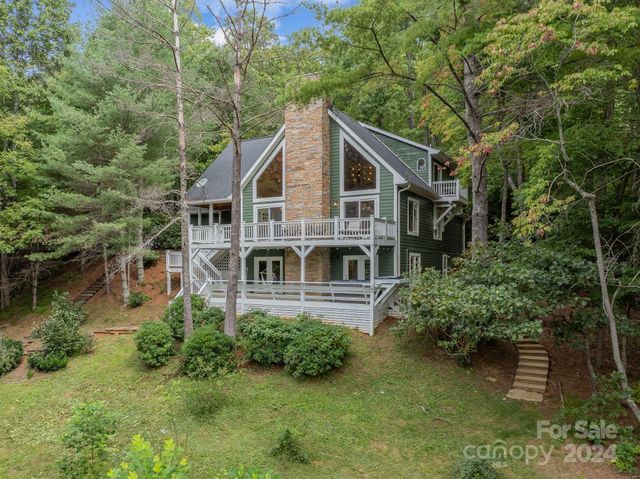 $1,429,999 | 320 Woodland Drive | Swannanoa Township - Buncombe County