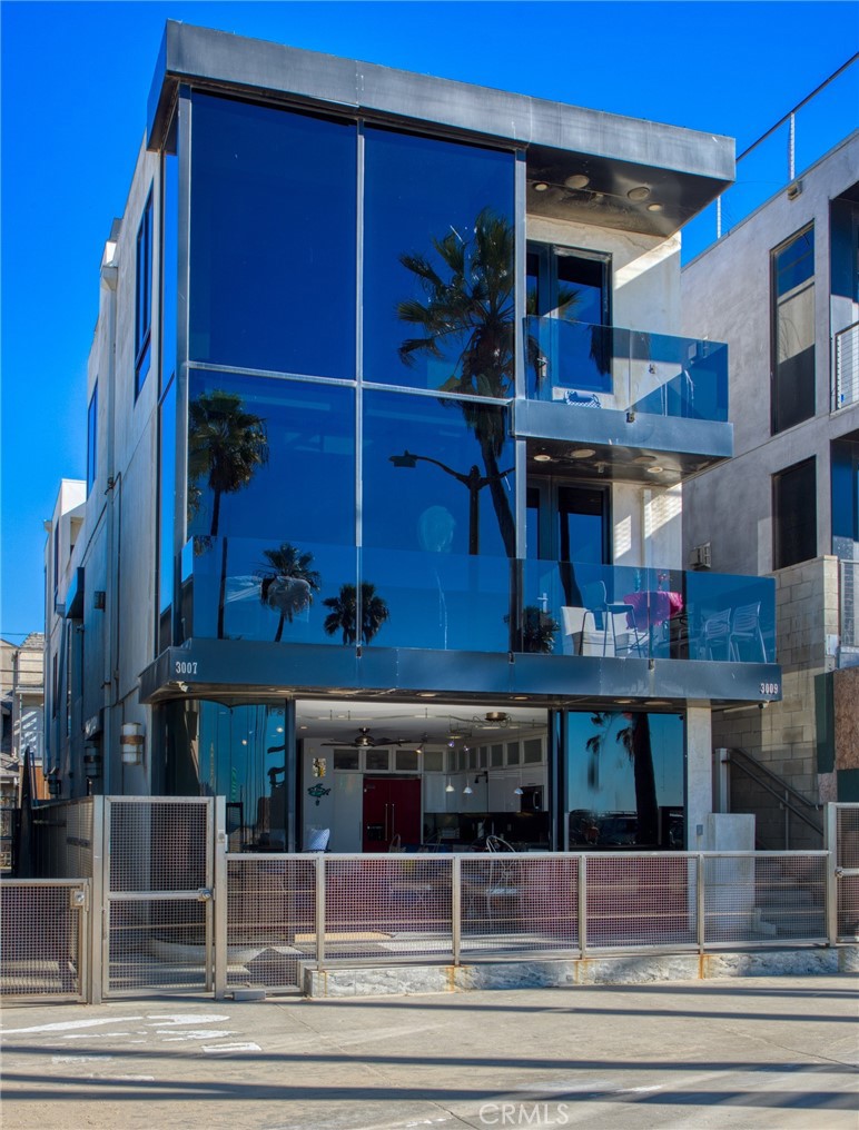 a view of a building with sitting space