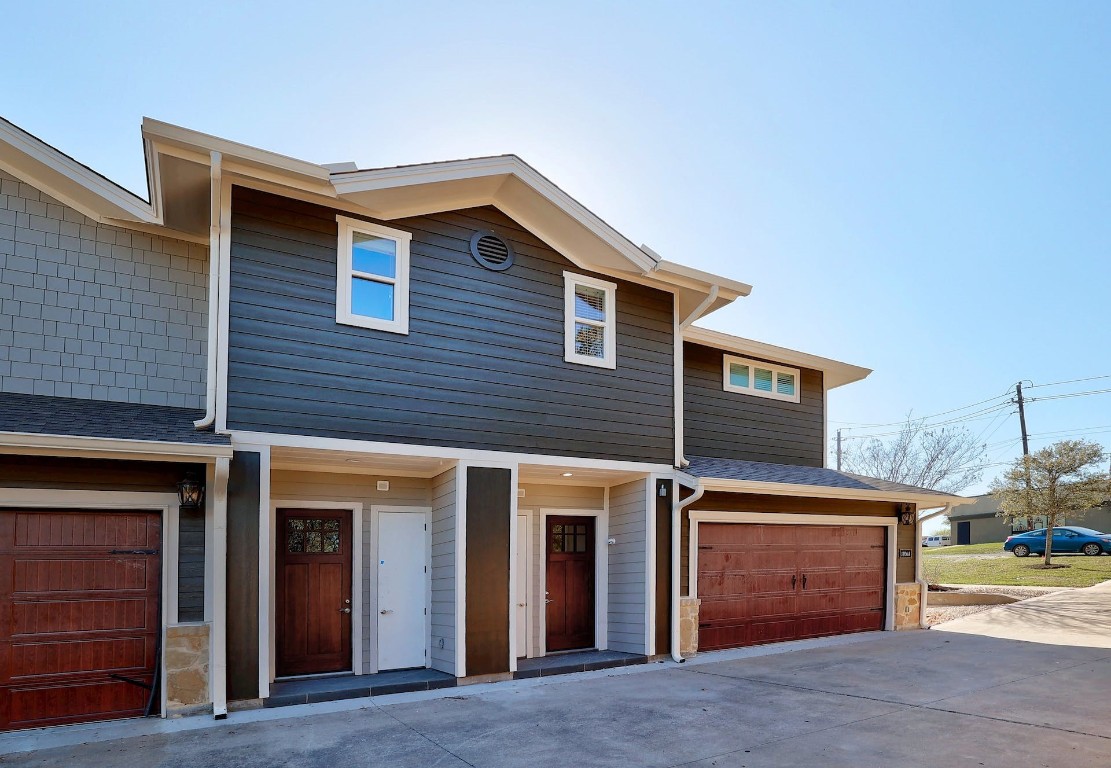 a view of a house with a outdoor space