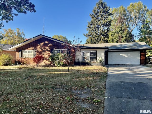 $229,900 | 2105 Blackhawk Road | Indian Hills