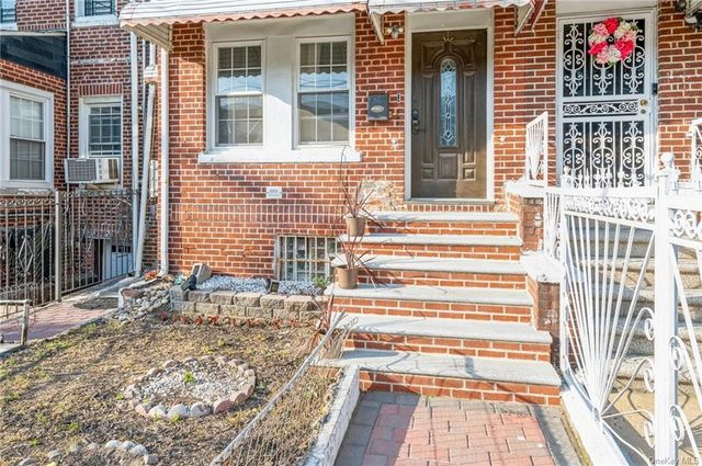 $675,000 | 919 East 221st Street | Williamsbridge