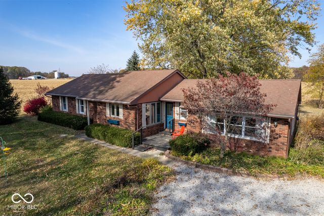 $259,900 | 5245 West Thralls Avenue | Fayette Township - Vigo County