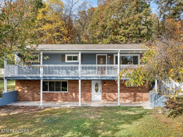 $443,000 | 3421 Hazelwood Road | West Haven