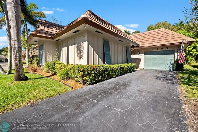 $459,000 | 1997 Coquina Way | Ramblewood South