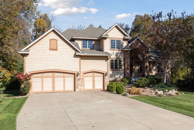 $750,000 | 6770 Timberwolf Trail | Lino Lakes