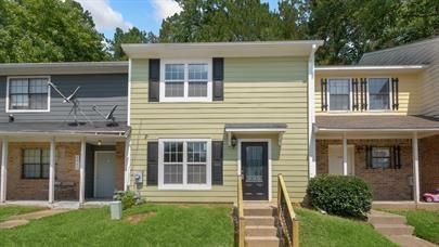 $1,400 | 6964 Oakhill Circle