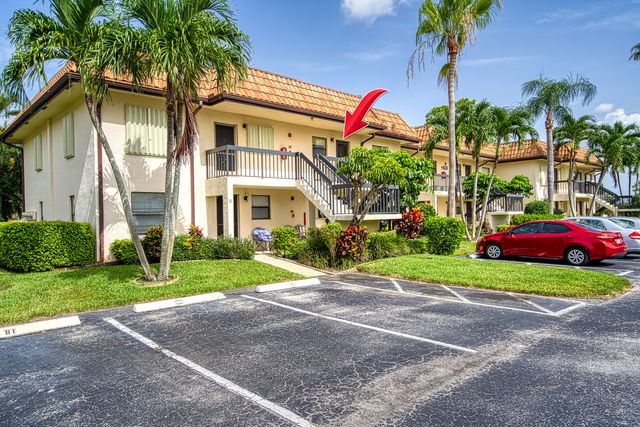 $1,700 | 7257 Golf Colony Court, Unit 202 | Lucerne Lakes