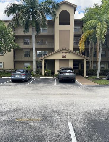 $220,000 | 1401 Southwest 128th Terrace, Unit 402H | Century Village