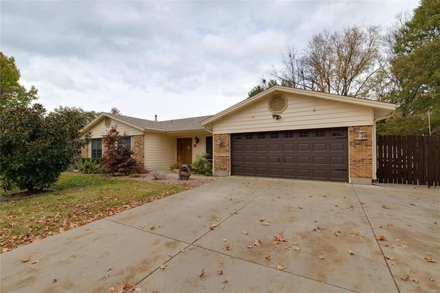 $335,000 | 49 Oak Valley Drive | Dardenne Township - St. Charles County