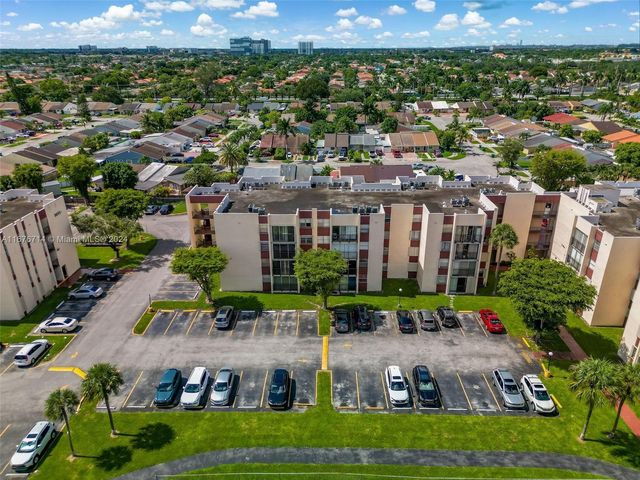 $2,300 | 9441 Southwest 4th Street, Unit 413 | Fountainebleau