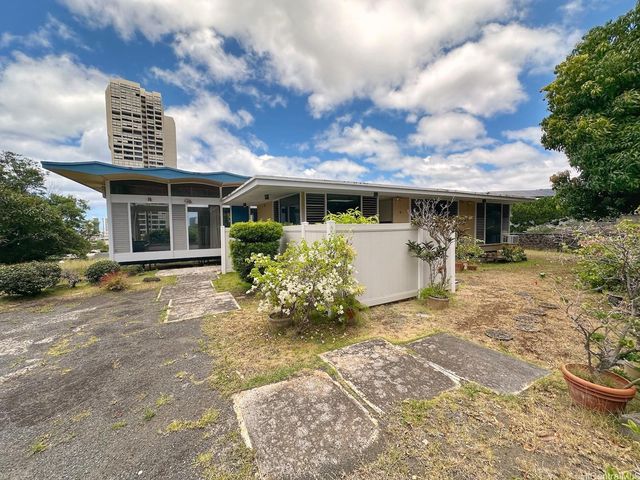 $5,600 | 1235 Lilo Place | Makiki Heights