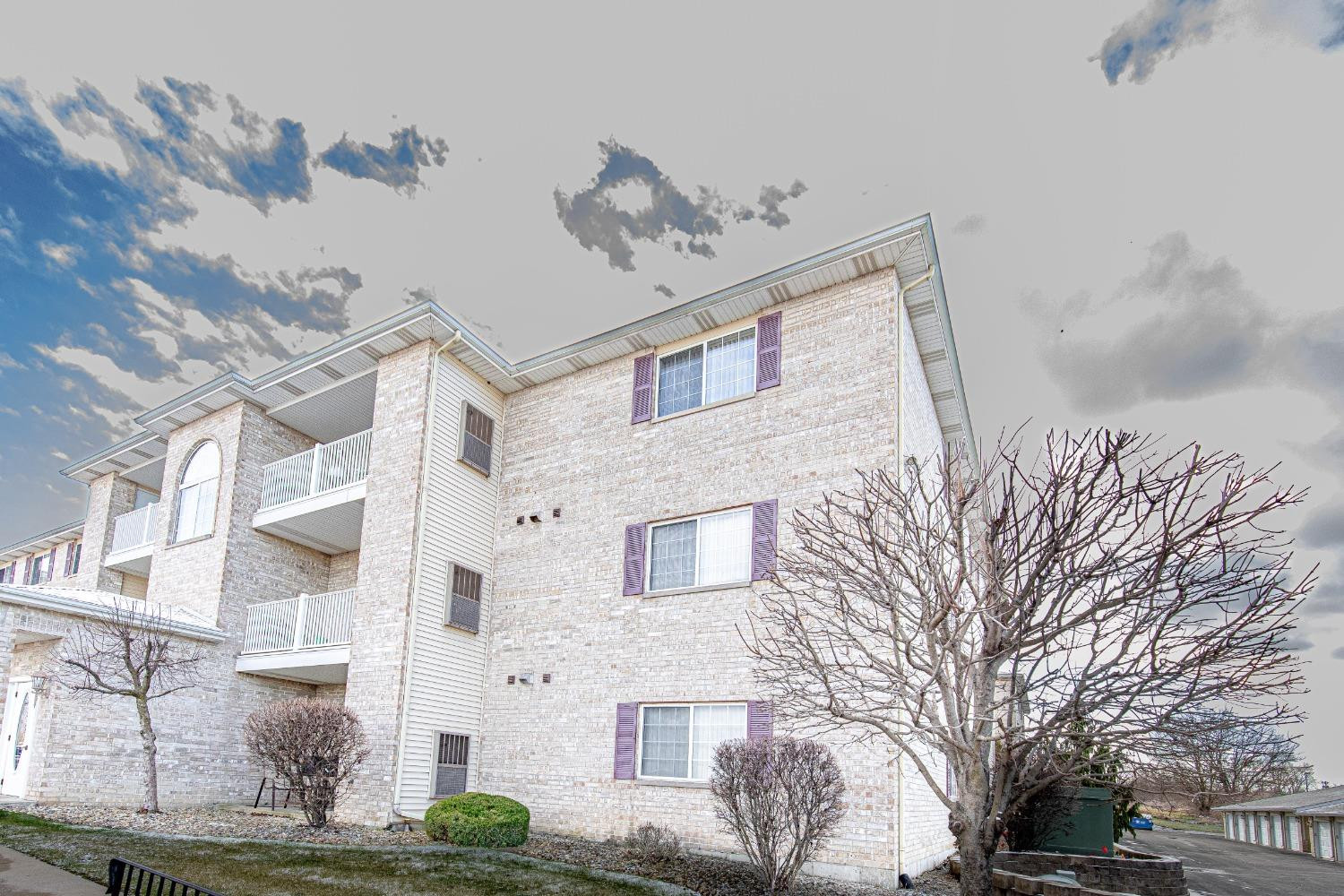 1985 West 75th Place Unit 38 Merrillville IN 46410 Compass