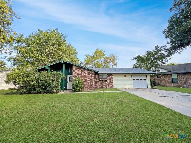 $225,000 | 708 Ridgemont Lane | Gonzales