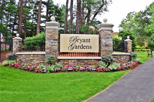 $155,000 | 185 Bryant Avenue, Unit 2E | Gedney Farms