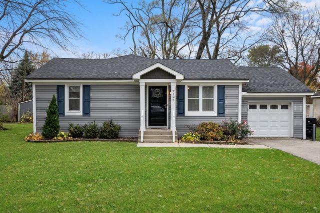 $385,000 | 7124 Crest Road | Darien