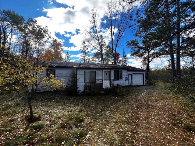 $129,900 | W8927 County G 12 Road | Lake Township - Menominee County