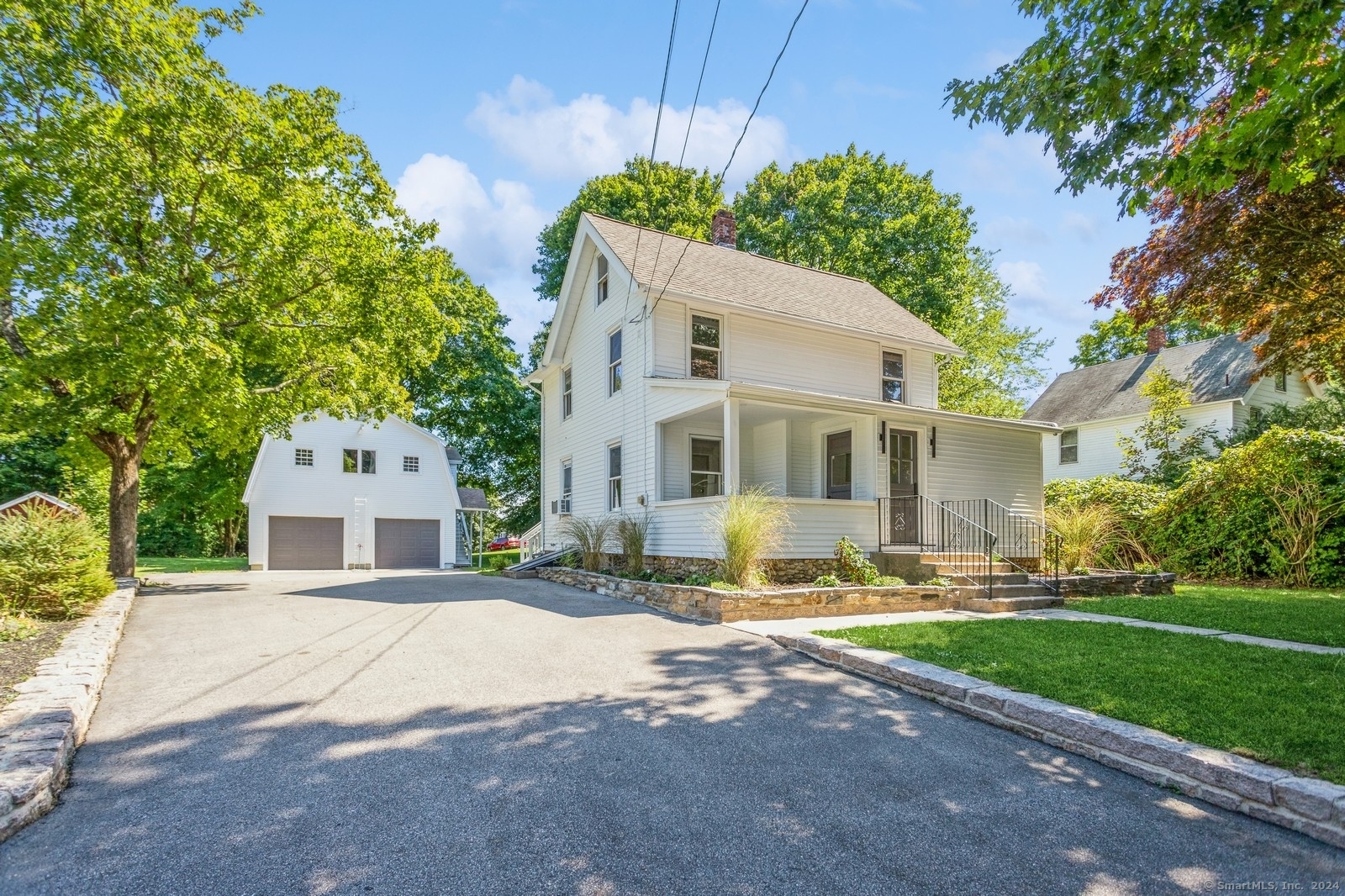 Beautiful colonial on quiet street