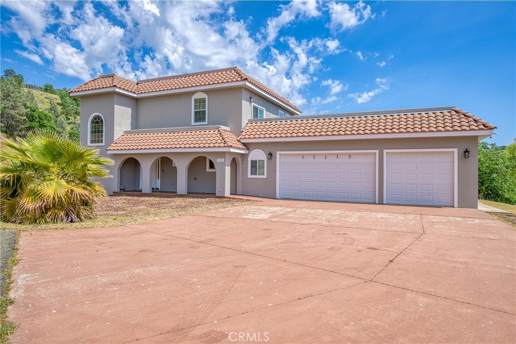 Large concrete driveway 3 Car Garage=1,080SF