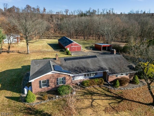 $699,900 | 42 Rainbow Hill Road | East Amwell Township - Hunterdon County