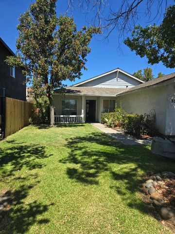 $398,888 | 925 Rhythms Drive | South Modesto