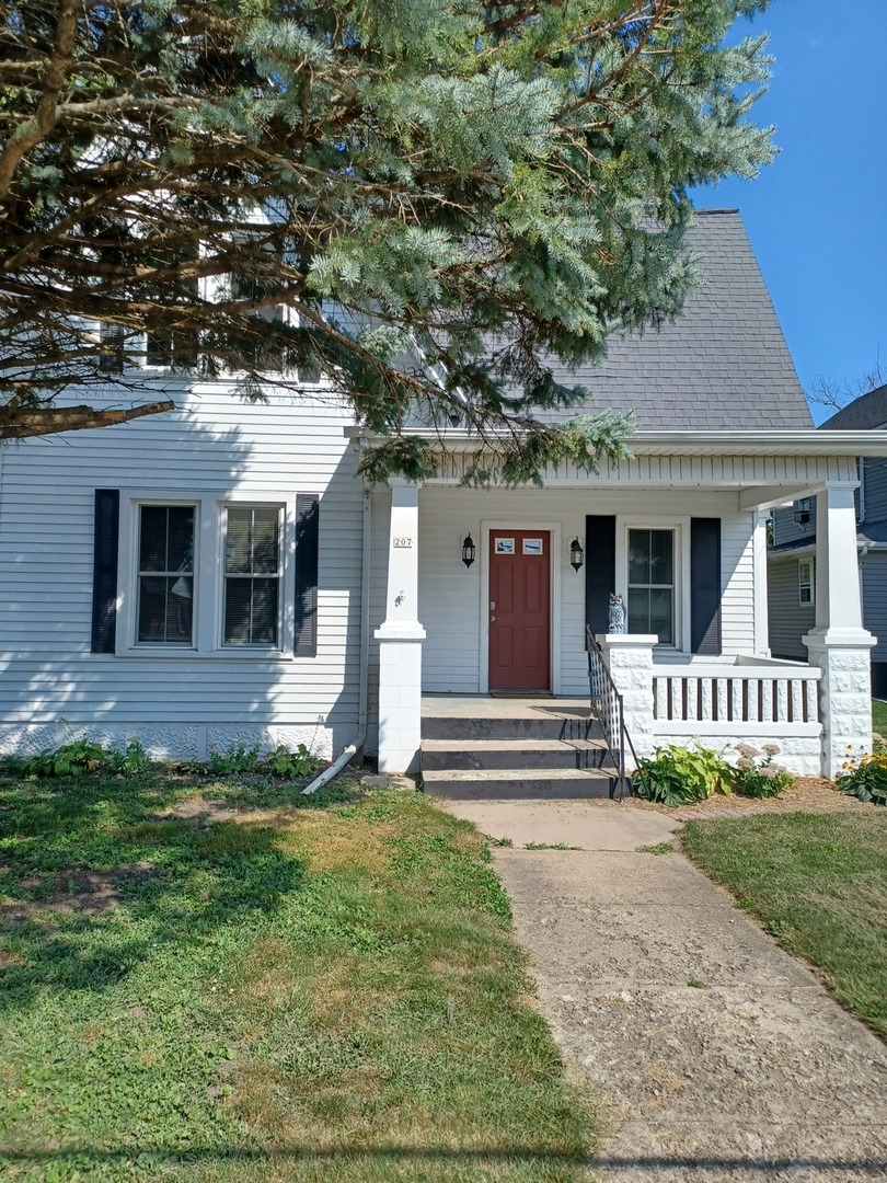 front view of house with a yard