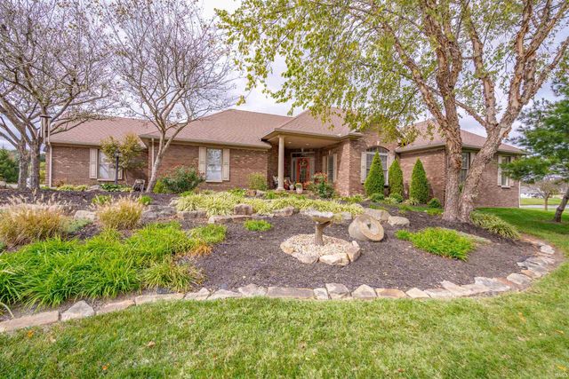 $439,000 | 3032 Bailey Lane | Scott Township - Vanderburgh County