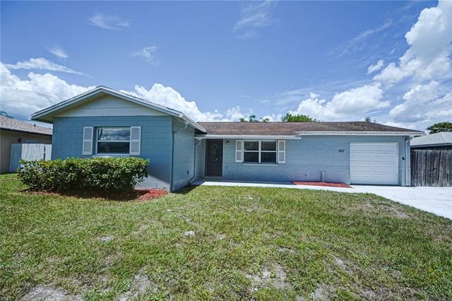 $325,000 | 1317 Meadowbrook Street | Kissimmee