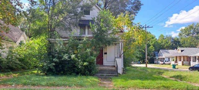 $16,000 | 1769 North College Street | GM Square