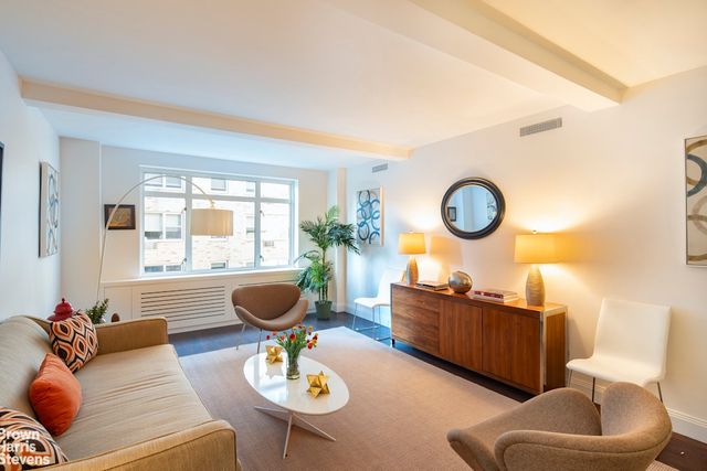 $1,850,000 | 170 East 77th Street, Unit 7G | Lenox Hill