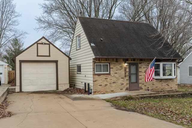 $250,000 | 2044 14th Street Southeast | Bear Creek