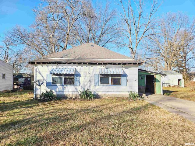 $12,100 | 714 West 5th Street | Johnston City