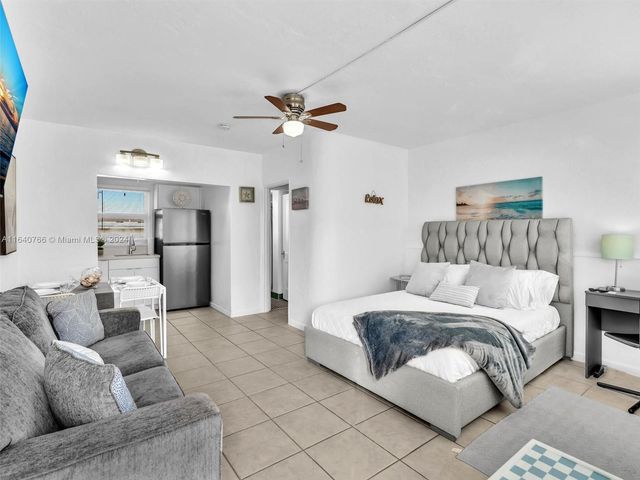 $4,200 | 320 Arthur Street, Unit 17 | South Central Beach