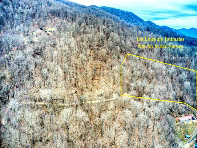 $62,400 | Lot 13 Lothlorian Road | Clyde Township - Haywood County