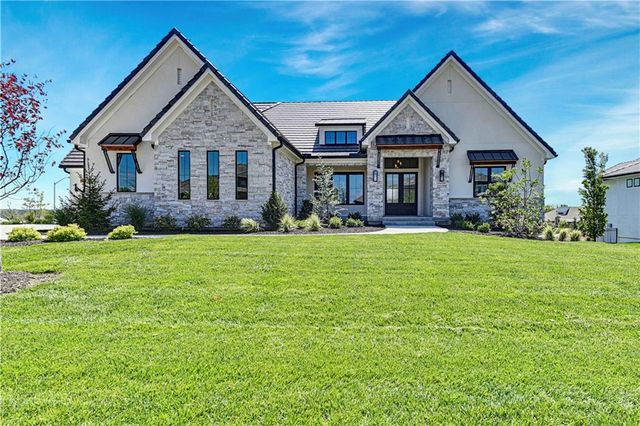 $1,750,000 | 3309 West 149th Street | Shawnee Mission