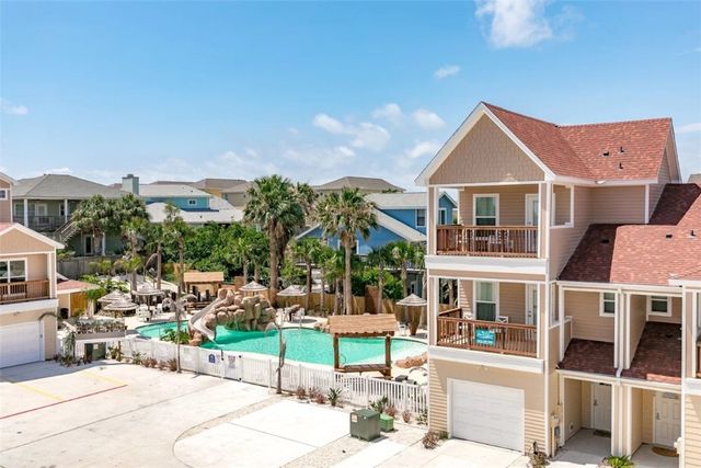 $829,900 | 1813 South 11th St Port, Unit 306 | Port Aransas