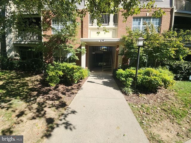 $2,250 | 105 Timberbrook Lane, Unit 102 | Timberbrook