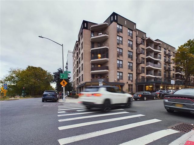 $220,000 | 1874 Pelham Parkway South, Unit 6H | Pelham Bay