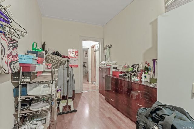 $329,000 | 144-44 Sanford Avenue, Unit 3D | Flushing