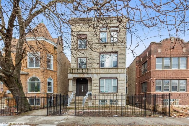 $700,000 | 3534 West Fulton Boulevard | East Garfield Park