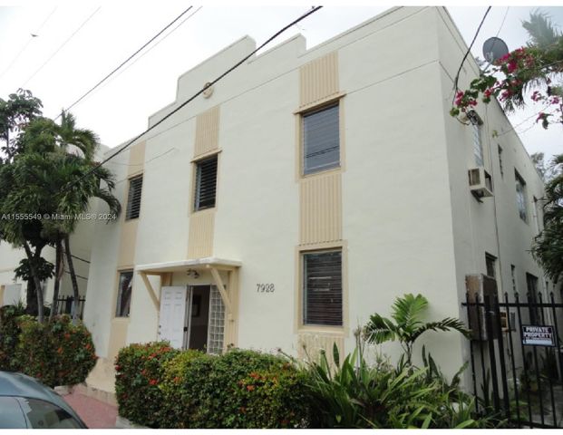 $199,900 | 7928 Harding Avenue, Unit 8 | North Beach