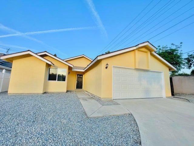 $409,999 | 3542 South Atwood Court | Southwest Visalia