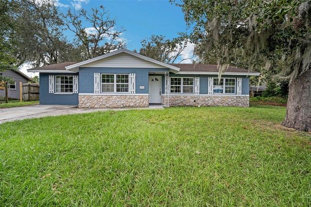 $379,000 | 1611 Cedar Drive | Improvement League of Plant City